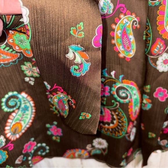 CATO Womens Top Size 22/24W  Short Sleeves V-Neck Brown Paisley Floral - Picture 8 of 16